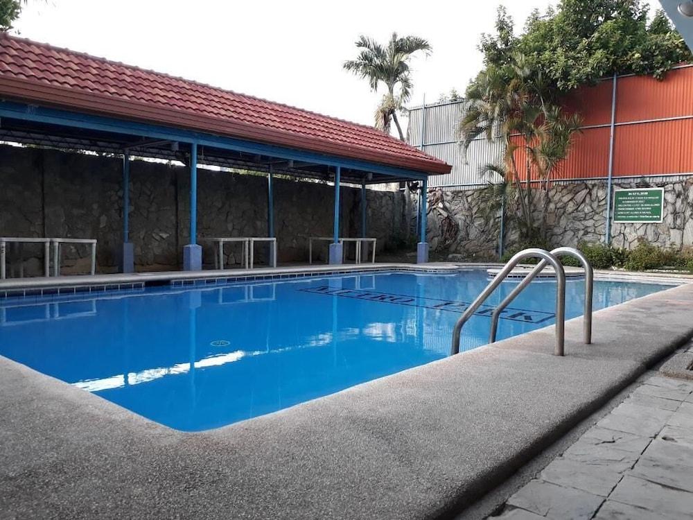 Metro Park Hotel - Cebu City Extérieur photo