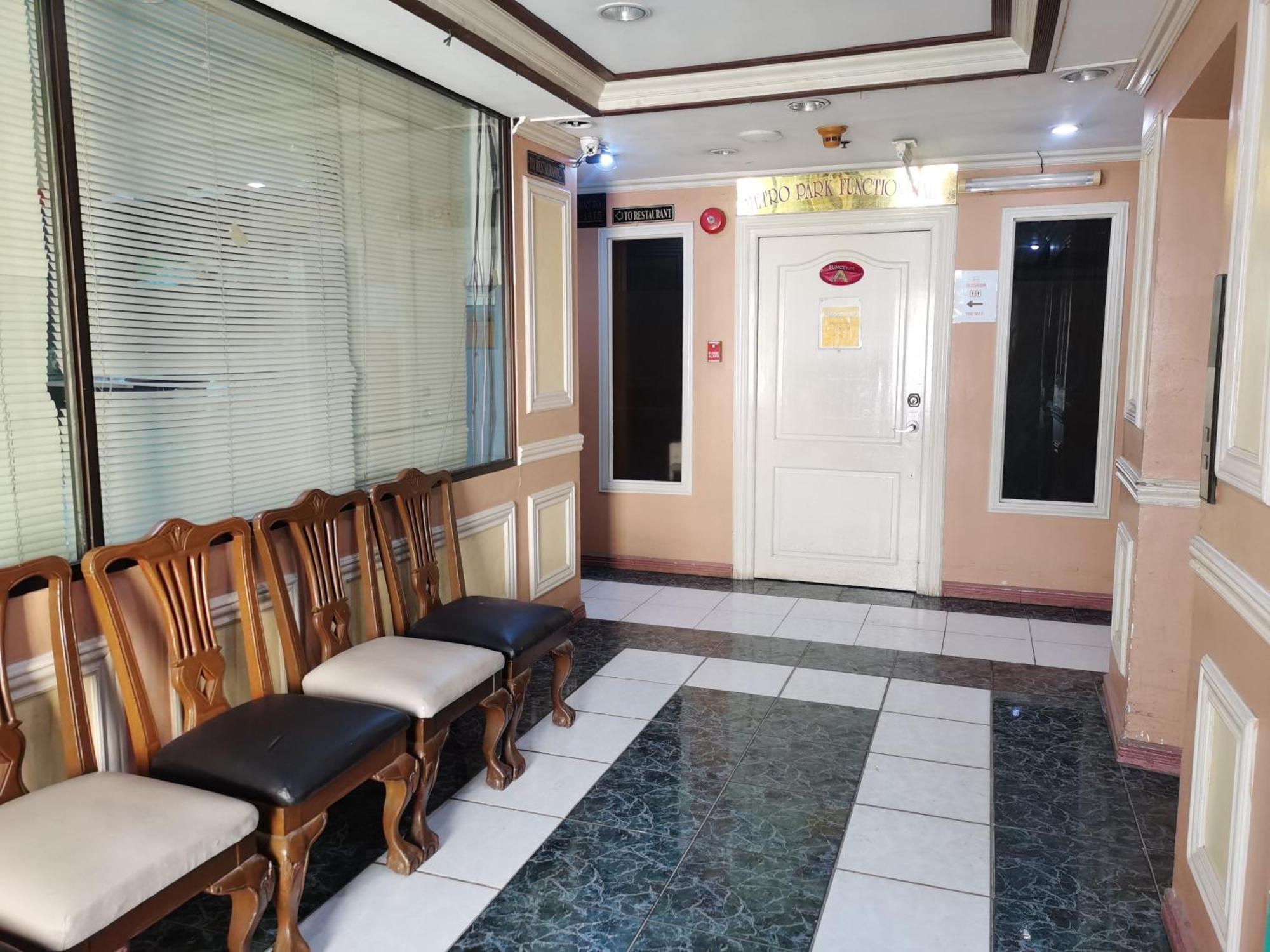 Metro Park Hotel - Cebu City Extérieur photo